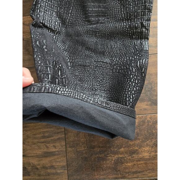 Vintage Guess Jeans Men 42 x 32 Black Embossed Crocodile Skin Pants Straight - Picture 11 of 14